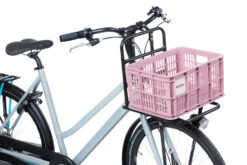 Basil Crate Bicycle Crate Recycled S 17,5 Liter Pink - 21116 -Bicycle Promotion Shop basil crate fietskrat gerecycled s 175 liter roze 21116 5 1018817 1678106323