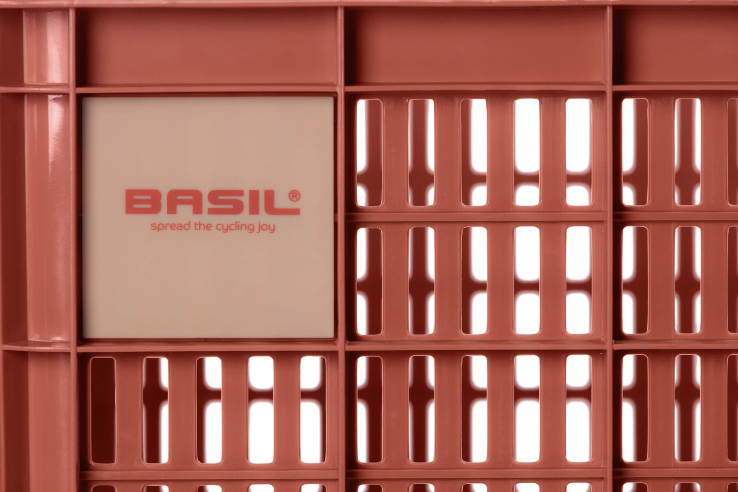 Basil Crate Bicycle Crate M 27 Liters Red - 21090 - Image 2
