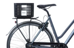 Basil Crate Bicycle Crate Recycled S 17,5 Liter Black - 21110 12 Basil Crate Bicycle Crate Recycled S 17,5 Liter Black - 21110 -Bicycle Promotion Shop basil gerecyclede fietskrat basil crate s 17.5 liter 29 x 39 x 20 cm black 6 1018811 1678094871